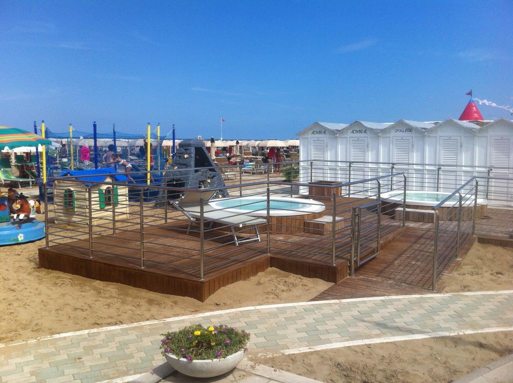 Hotel Villa Linda - Family Hotel - Nuova Costruzione Antisismica Riccione Exteriér fotografie