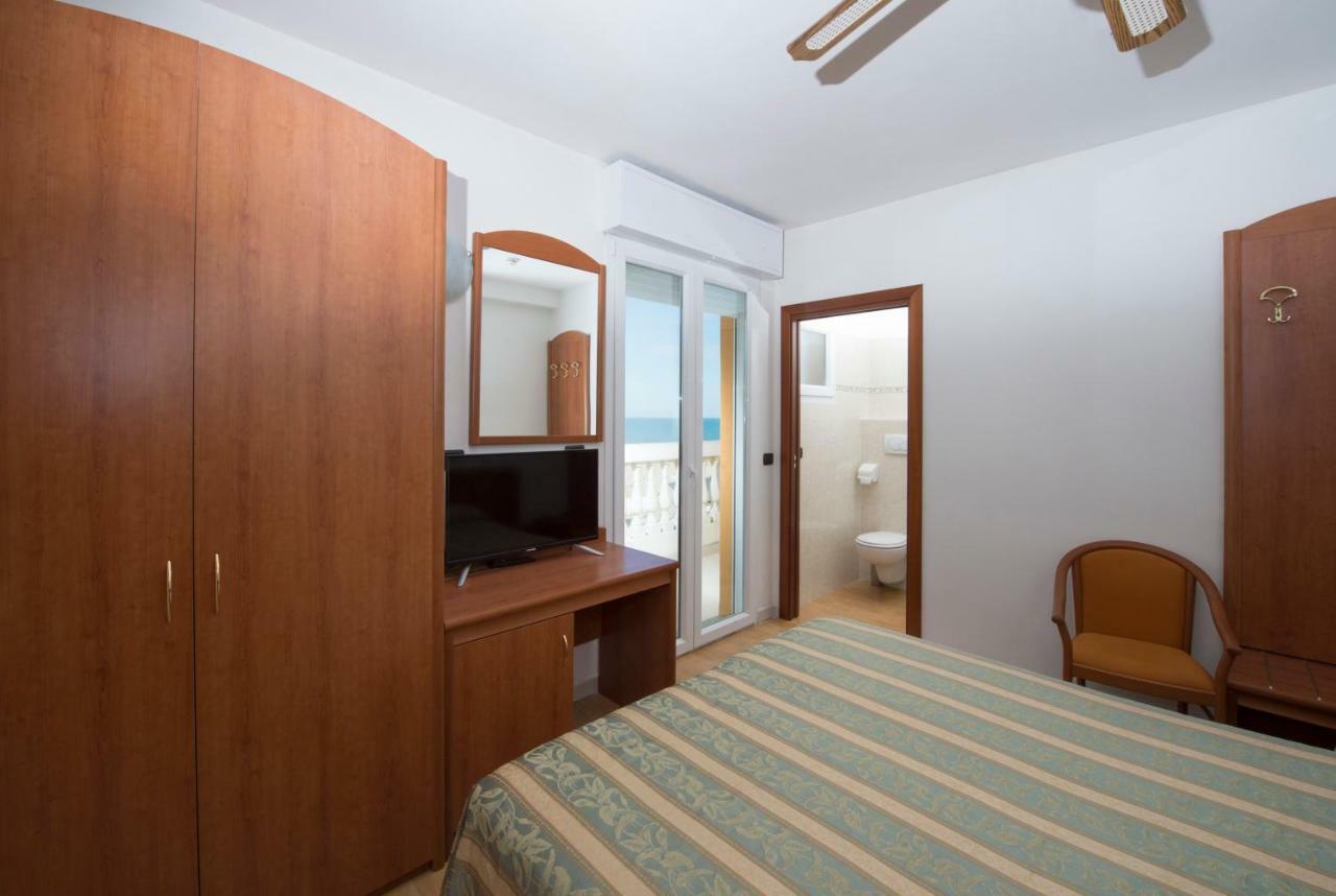 Hotel Villa Linda - Family Hotel - Nuova Costruzione Antisismica Riccione Exteriér fotografie